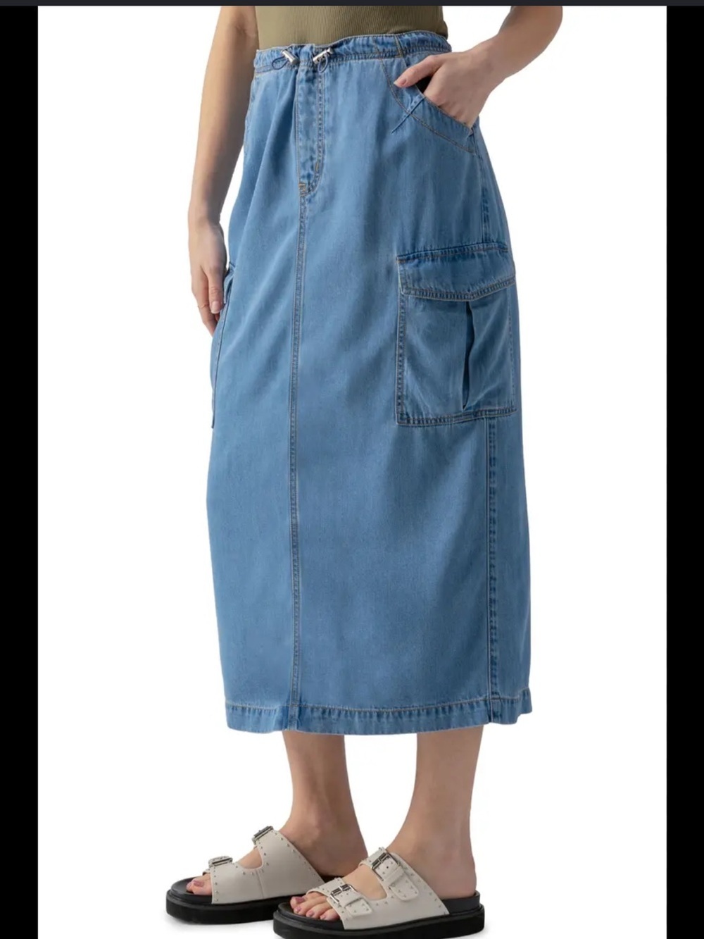 NWT Sanctuary Parachute Chambray
Cargo Denim Midi Skirt. Size Small. Retail $100